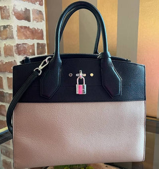 Keep Your Favorite Handbags and Purses Looking Like New