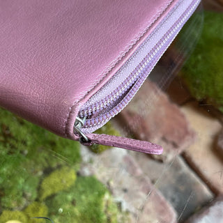 CHANEL Mauve Pink Leather Camilla Flower Organizer Wallet