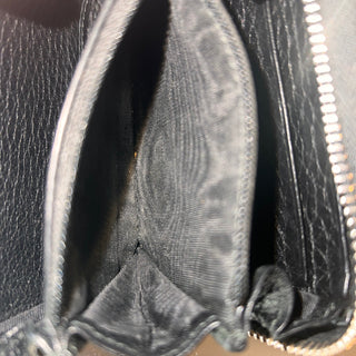 GUCCI Pebbled Calfskin Studded Soho Disco Compact Wallet