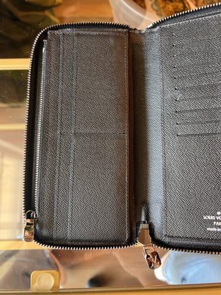 LOUIS VUITTON Monogram Eclipse Vertical Zippy Wallet