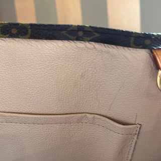 LOUIS VUITTON Sac Plat Monogram Canvas Tote