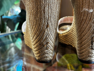 GUCCI Gold Crackled Leather Carolina Espadrilles Wedges