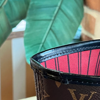 LOUIS VUITTON Neverfull MM Monogram Canvas World Tour Tote ADI11209