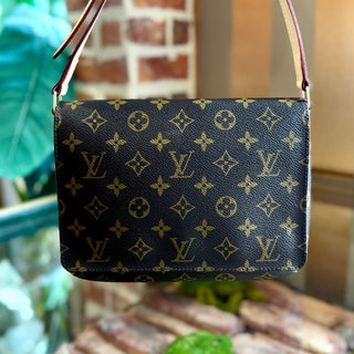 LOUIS VUITTON Musette Tango