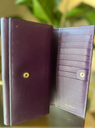 FERRAGAMO Leather Gancini Continental Wallet