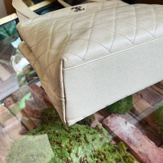 CHANEL CC Tote Cream Quilted Caviar Leather Vintage Tote Bag