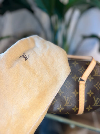 LOUIS VUITTON Monogram Papillon 30