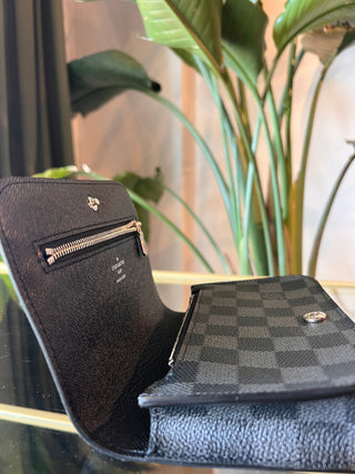 LOUIS VUITTON Damier Graphite Belt Pochette