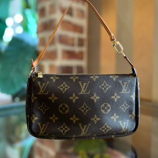 LOUIS VUITTON  Pochette Accessories Brown Monogram Canvas Shoulder Bag
