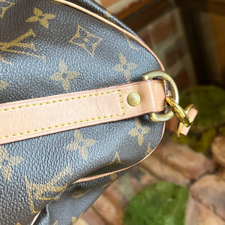 LOUIS VUITTON Speedy 35 Monogram Canvas Bandouliere Satchel