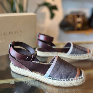 BURBERRY New Castle Abbie Flat Espadrilles 35