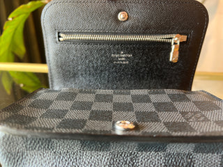 LOUIS VUITTON Damier Graphite Belt Pochette