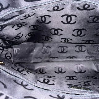 CHANEL Chocolate Bar Quilted Caviar Leather Tote Bag DIA299