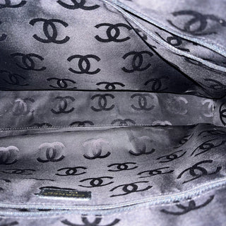 CHANEL Chocolate Bar Quilted Caviar Leather Tote Bag DIA299