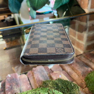 LOUIS VUITTON Zippy Damier Ebene Wallet