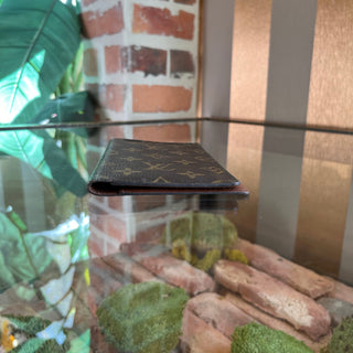 LOUIS VUITTON Monogram Checkbook Wallet