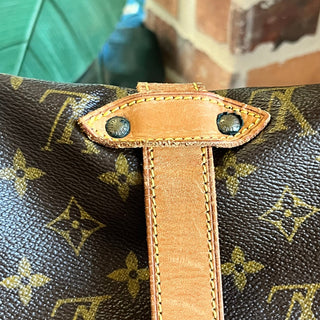 LOUIS VUITTON Saumur 35 Monogram Canvas Vintage Crossbody Bag