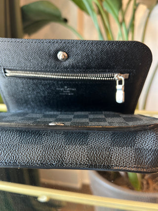 LOUIS VUITTON Damier Graphite Belt Pochette