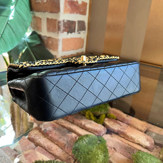CHANEL Double Flap Classic Chained Lambskin Timeless Shoulder Bag
