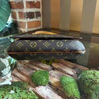 LOUIS VUITTON Musette Tango