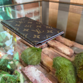 LOUIS VUITTON Monogram Checkbook Wallet