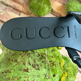 GUCCI Black Rubber Chain Flat Sandals SZ 40 (10US)