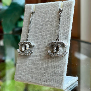 CHANEL CC Drop Baguette Crystal Earrings