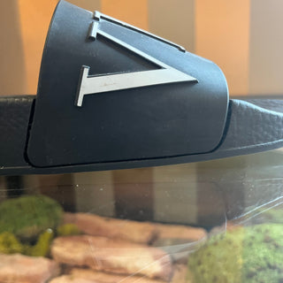 VALENTINO Black Rubber Logo Slides SZ 41 (11 US)