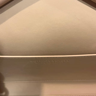 BOTTEGA VENETA The Tip Beige Leather Shoulder Bag ADI11214