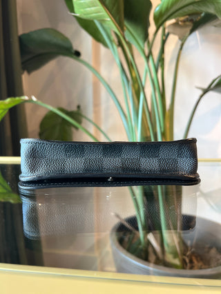 LOUIS VUITTON Damier Graphite Belt Pochette