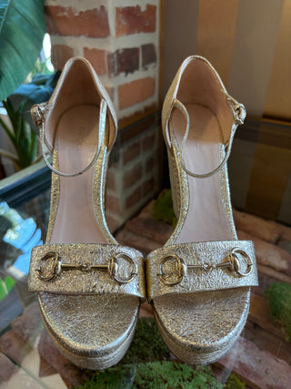 GUCCI Gold Crackled Leather Carolina Espadrilles Wedges