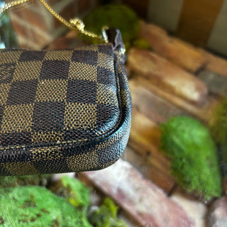 LOUIS VUITTON Damier Ebene Mini Pochette Accessories