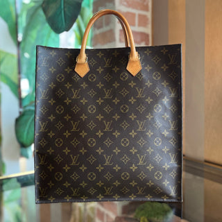 LOUIS VUITTON Sac Plat Monogram Canvas Tote
