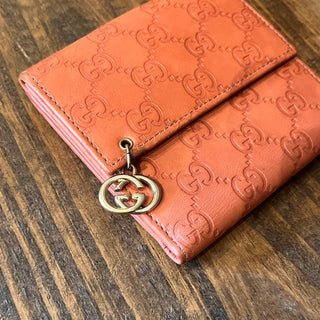 GUCCI GG Pierce Salmon Guccissima Leather Tri-Fold Wallet