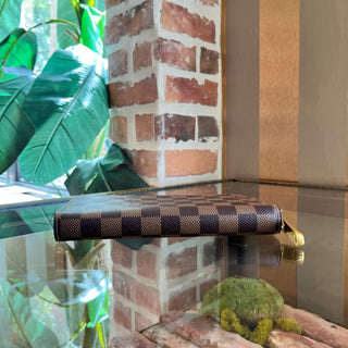 LOUIS VUITTON Zippy Damier Ebene Wallet