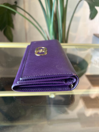 FERRAGAMO Leather Gancini Continental Wallet