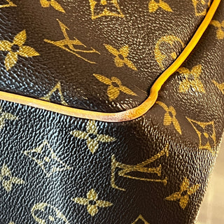 LOUIS VUITTON Batignolles Monogram Canvas Tote