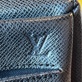 LOUIS VUITTON Taiga Canvas Sayan Messenger