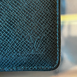 LOUIS VUITTON Taïga Green Ring Agenda Cover