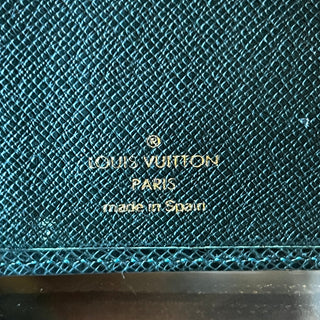 LOUIS VUITTON Taïga Green Ring Agenda Cover