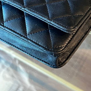 CHANEL Interlocking CC Black Wallet On Chain