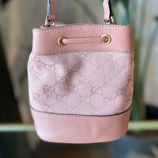 GUCCI GG Supreme Mini Bucket Bag