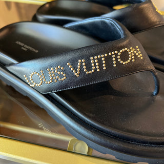 LOUIS VUITTON Black Leather Studded Flip Flops SZ 40
