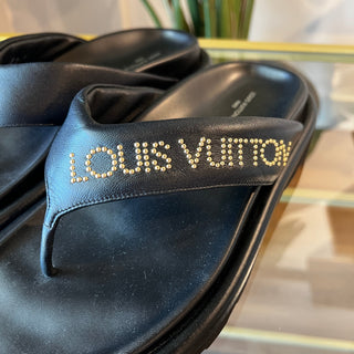 LOUIS VUITTON Black Leather Studded Flip Flops SZ 40