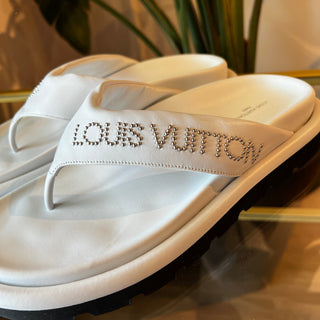 LOUIS VUITTON White Leather Studded Accents Flip Flops SZ 40
